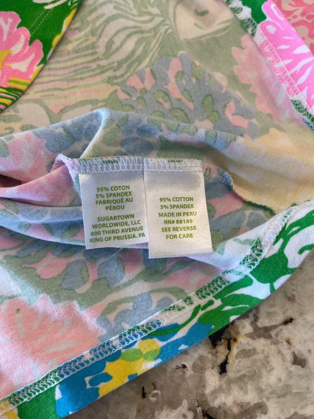 Lilly Pulitzer Waverly Top T-Shirt Lot of 2 Shirts S Tropical Resort Colorful - Picture 12 of 12